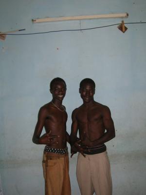 romeo  &  omzo